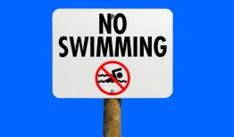 黑客在线QQ接单便宜是真的吗？揭秘低价陷阱与安全防护指南