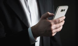 QQ位置修改器使用指南：安全修改定位保护隐私，避免账号风险