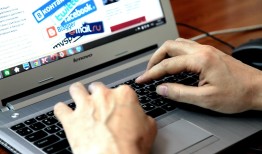 社交app排行榜前十名：帮你快速找到最适合的社交平台，告别选择困难