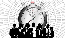 花钱找黑客的陷阱与风险：法律后果与正规网络安全解决方案