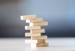 10元定位黑客联系方式？警惕低价陷阱，教你正规求助渠道