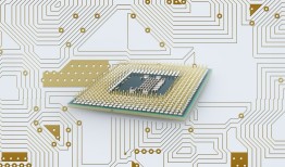 学黑客的最佳年龄：揭秘青少年与成年人的学习优势，轻松掌握网络安全技能