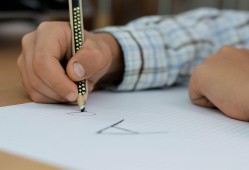 免费正规的接单平台：零门槛开启自由职业，安全接单避坑指南