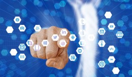 黑客帮忙追回骗款是真的吗？揭秘网络诈骗后追款的真相与安全途径