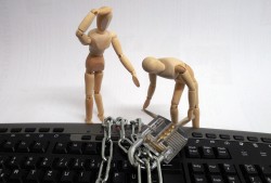 24小时黑客在线QQ接单人才网：全天候技术支援，即时解决你的网络安全与数据恢复难题