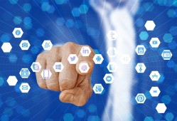 黑客追款出款收费的真相与风险：合法途径帮你安全追回资金