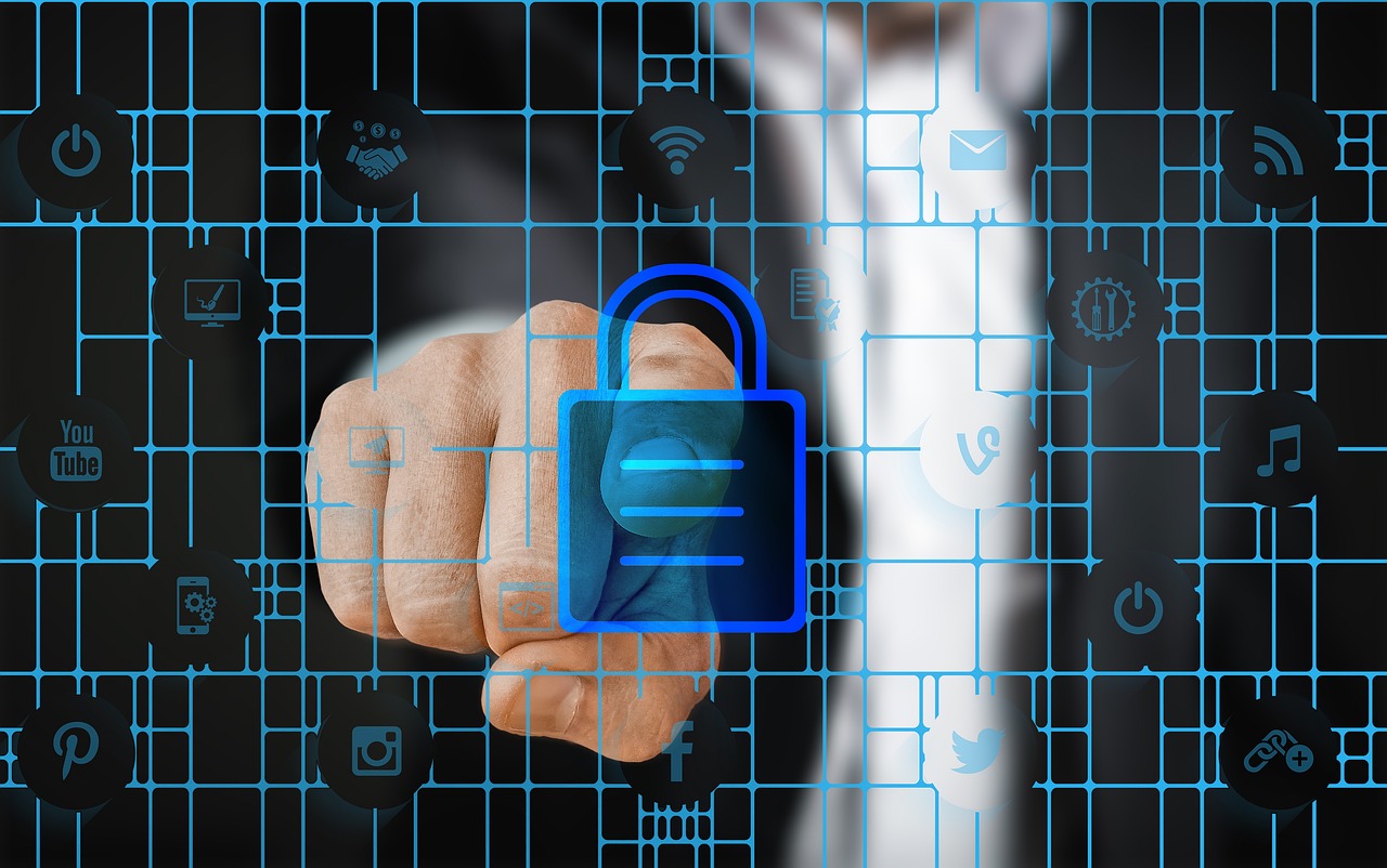 黑客能控制股市吗?揭秘金融系统安全风险与防护策略 黑客能控制股市吗?揭秘金融系统安全风险与防护策略