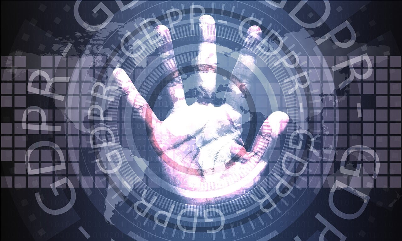 黑客调查聊天记录合法吗？揭秘法律边界与防护技巧，保护隐私安全